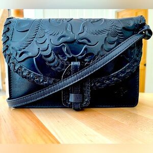 Patricia Nash Lanza Blue Caribbean Rose-tooled Crossbody, P141244